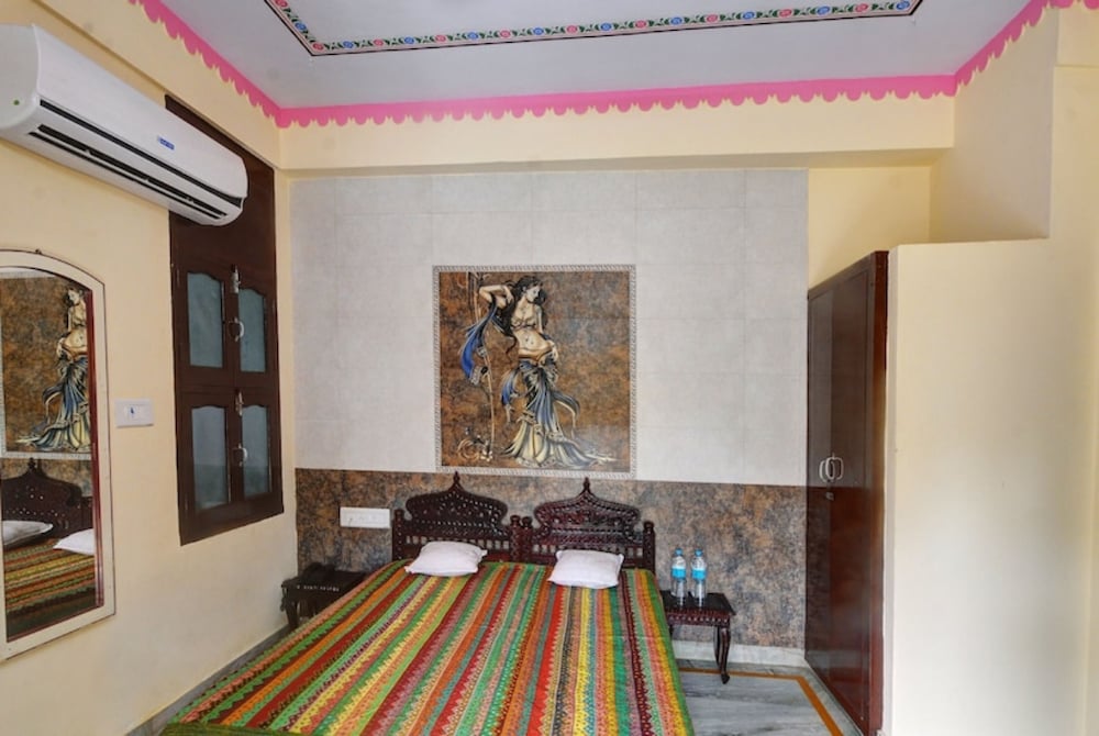 Deluxe Double Room, 1 King Bed, Non Smoking, City View