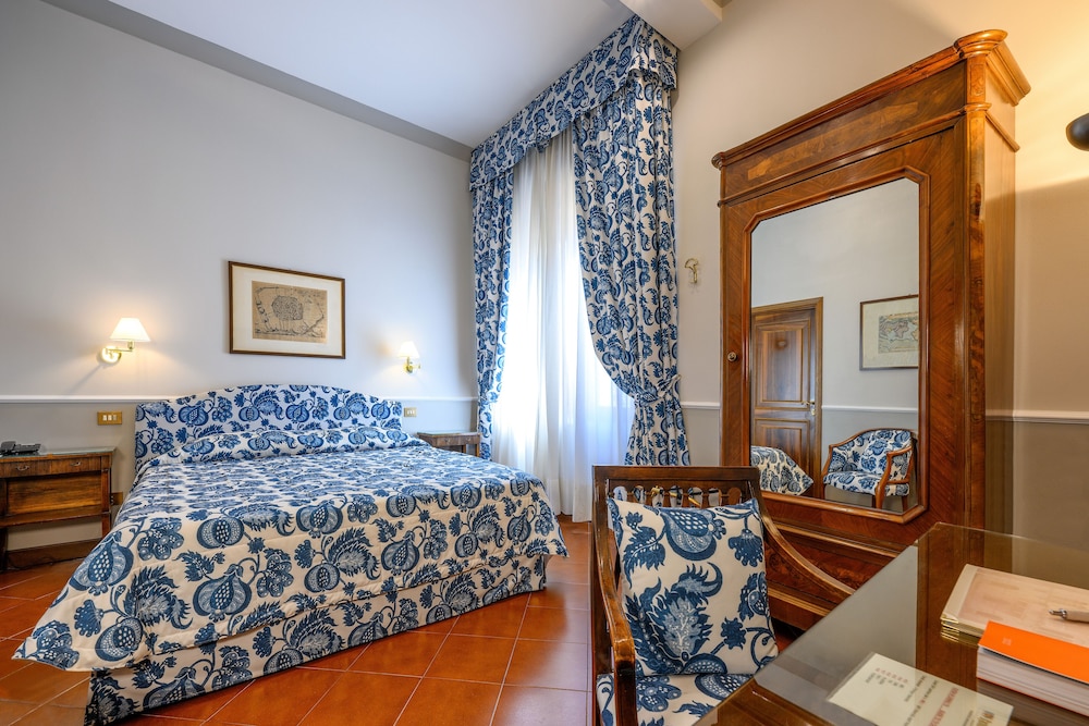 Economy Double Room photo 1