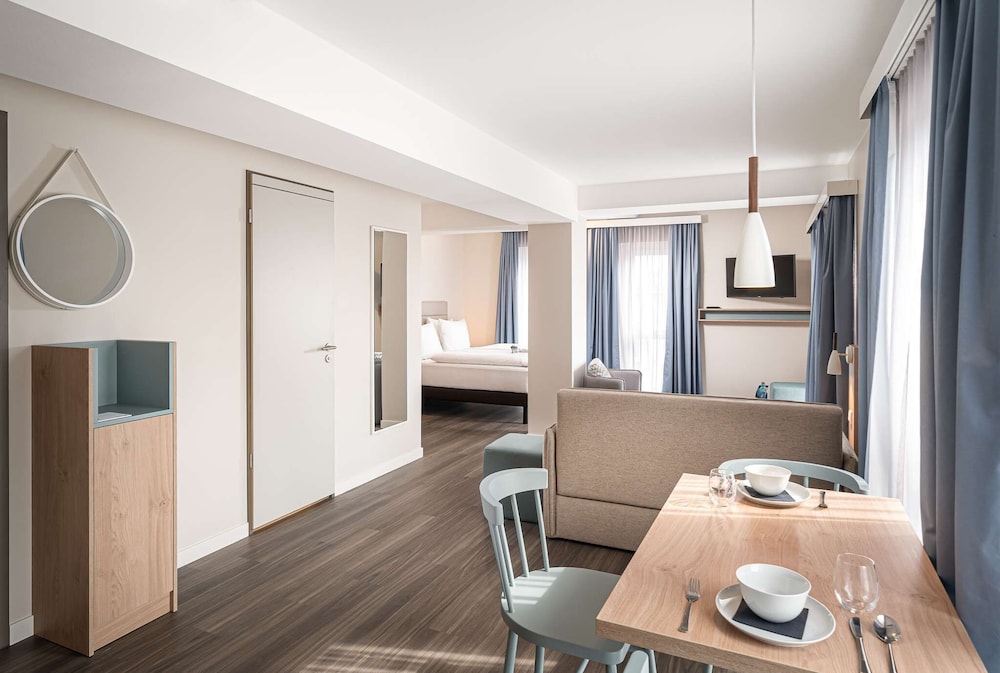 Superior Apartment - Photo 2