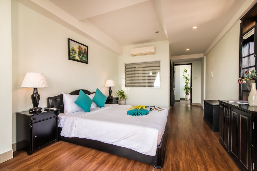 Standard Double Room, City View - Photo 2