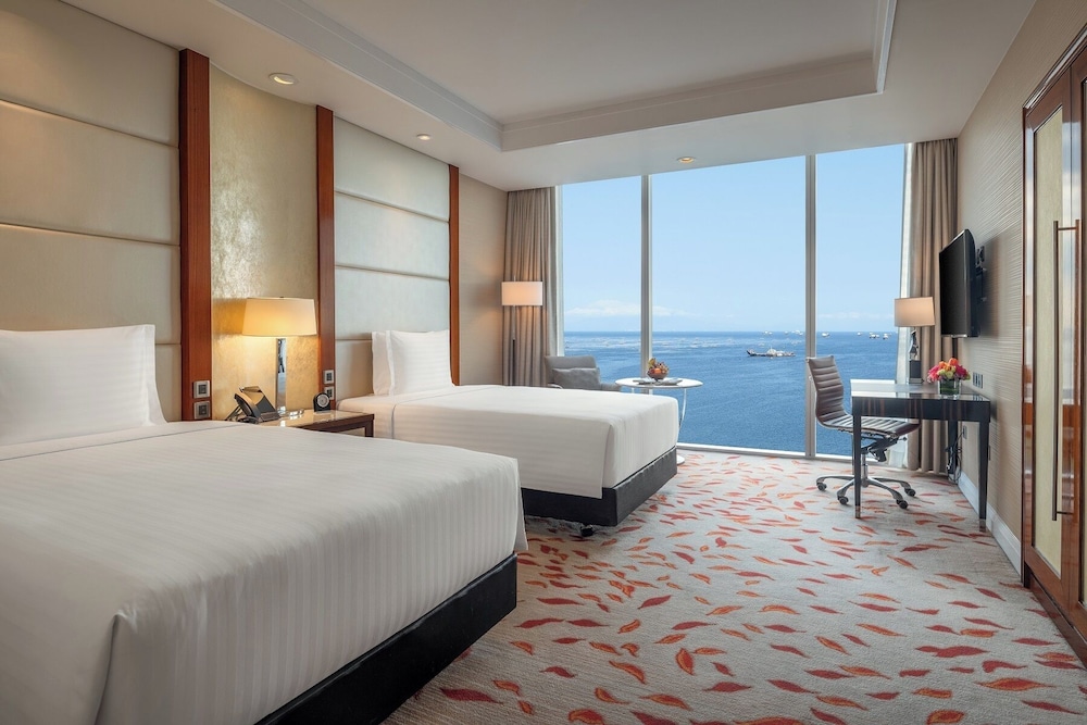 Deluxe Room, 2 Double Beds, Bay View