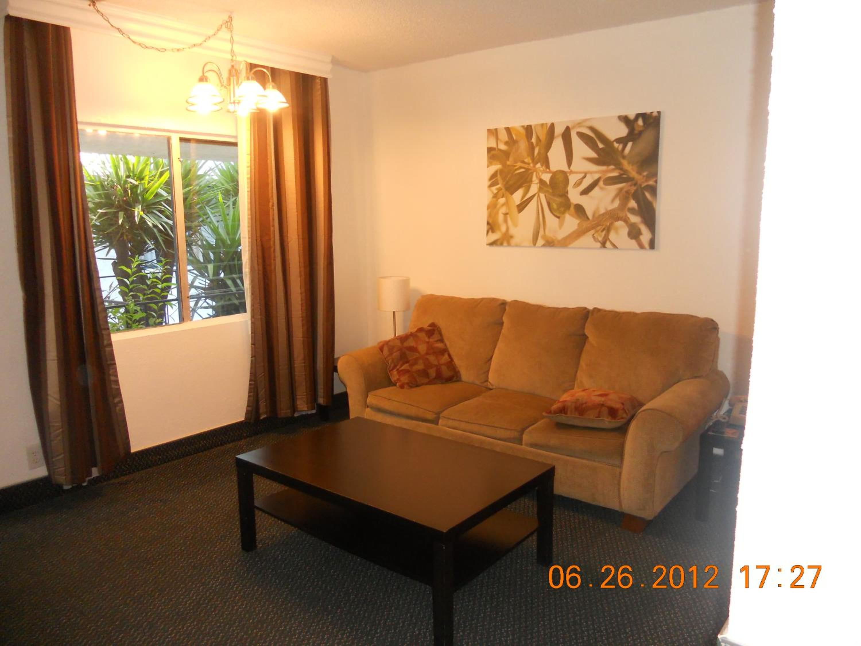 Single Suite - Photo 2