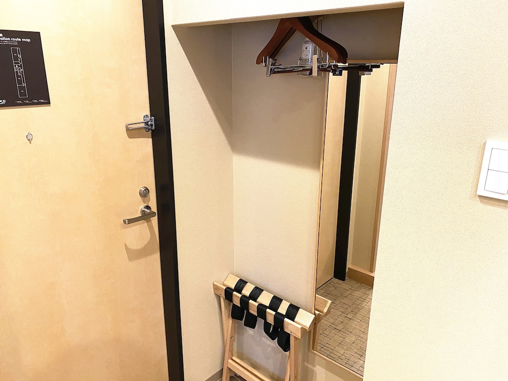 Standard Twin with Tatami - Photo 16
