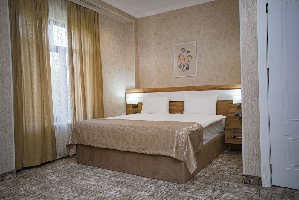 Deluxe Double Room photo 2