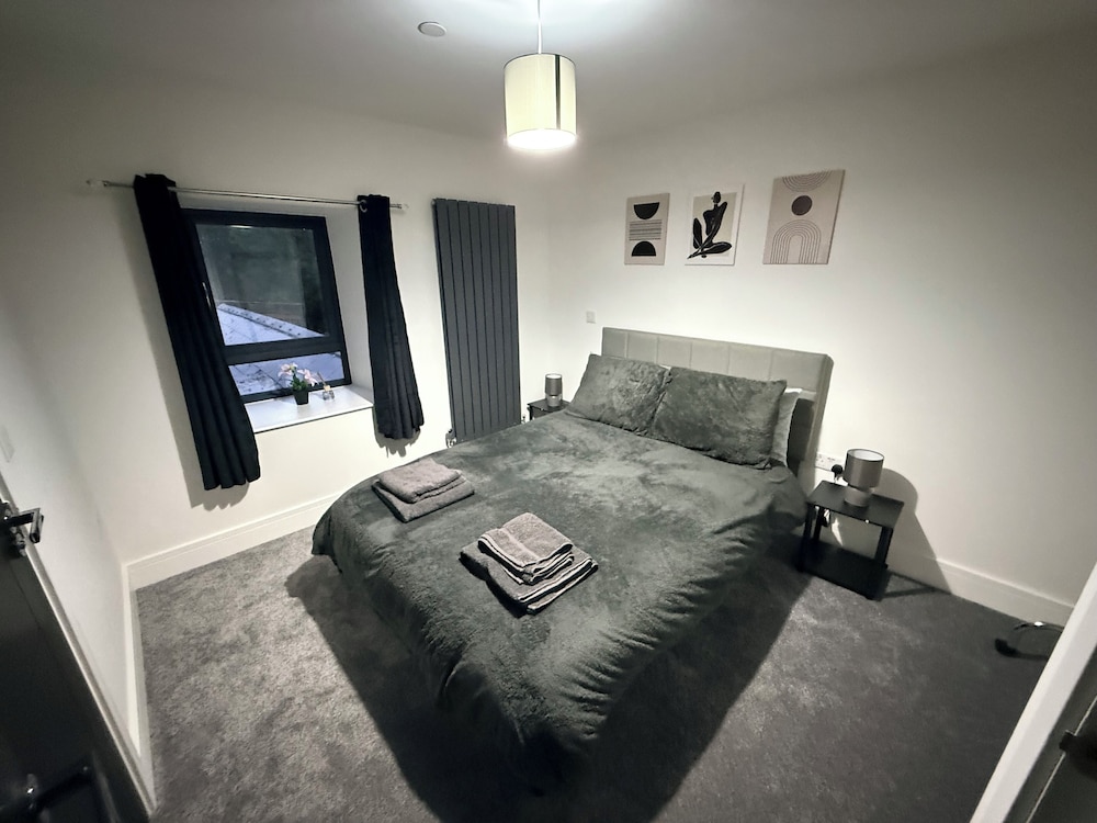 Luxury Home 5 Bedroom 3 Bathroom Games Room Parking, Foto 9