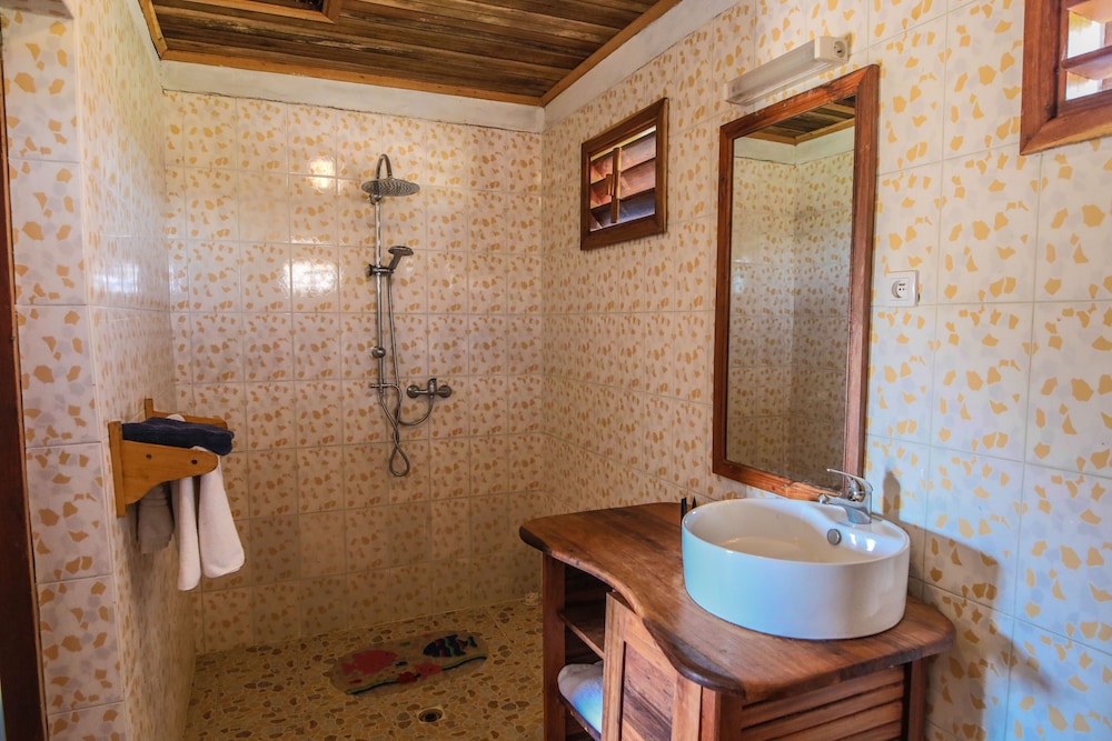 Family Bungalow, 1 Bedroom, Non Smoking, Garden View photo 2