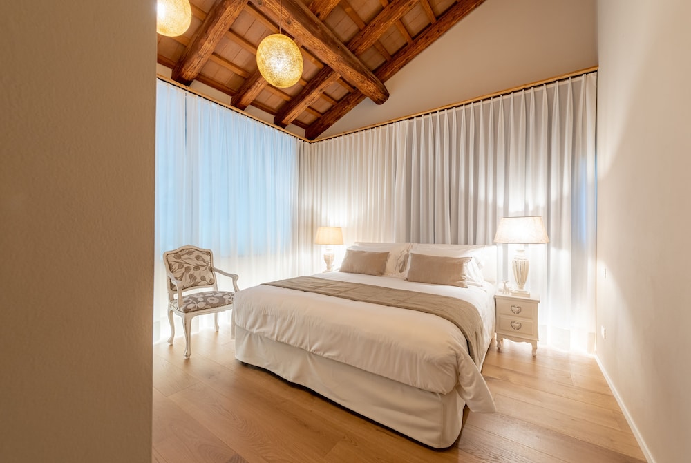 Luxury Room photo 1