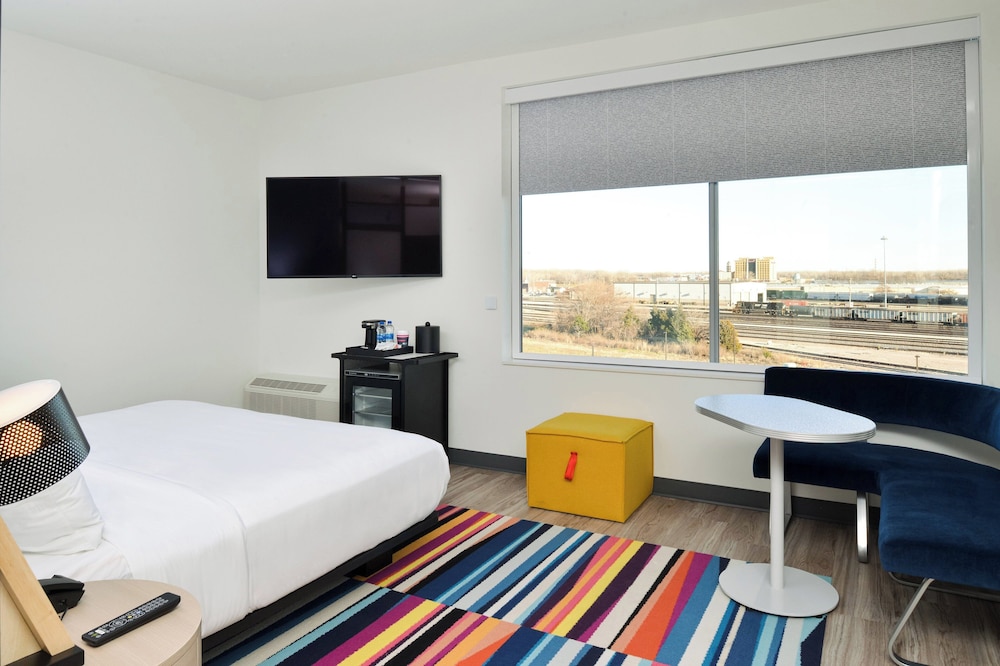 Room, 1 King Bed - Photo 1