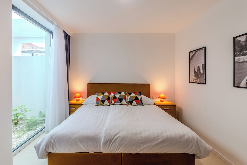 Luxury Apartment, 1 Bedroom (Fulop Panzio-Orange Lemonade)
