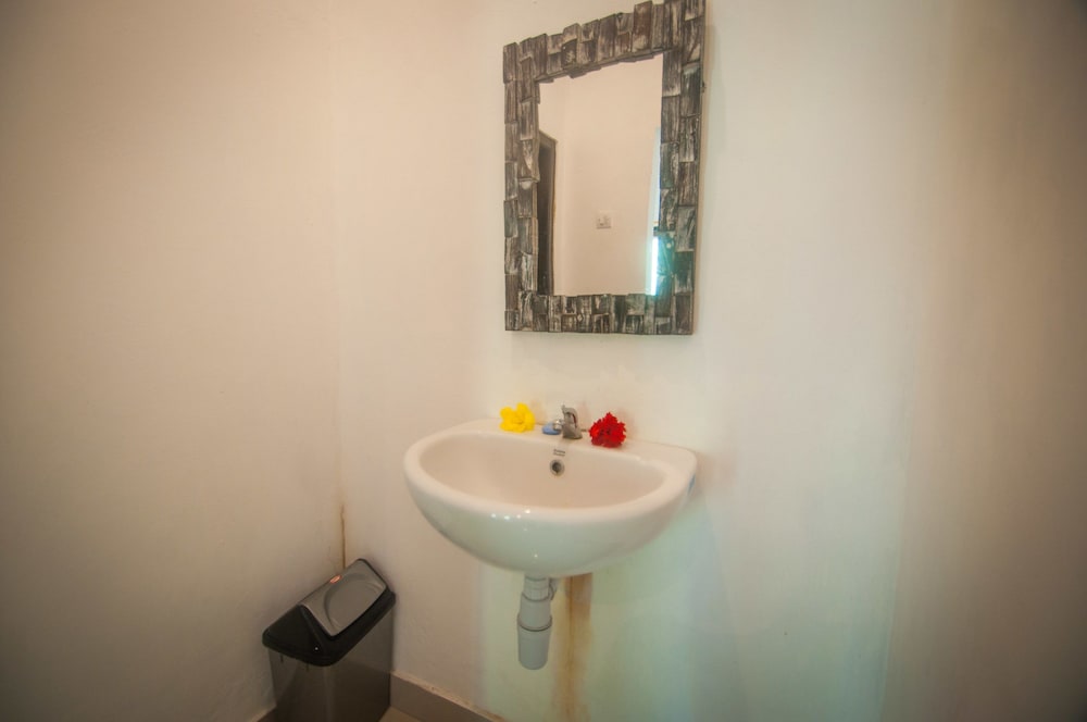 Deluxe Double Room - Photo 14