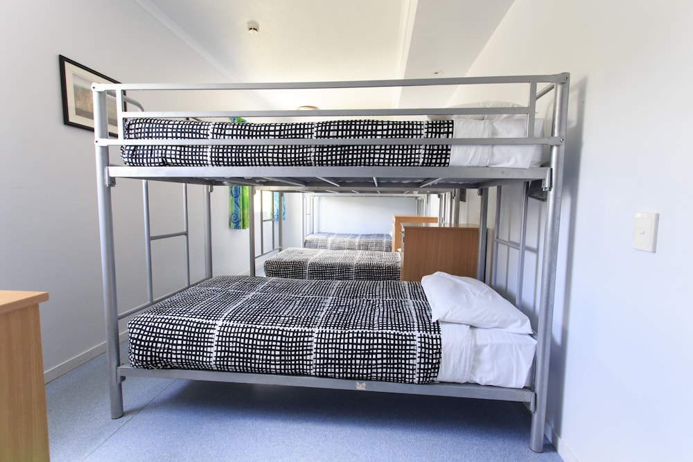 Bed in 6 Share Mixed Dormitory with Ensuite