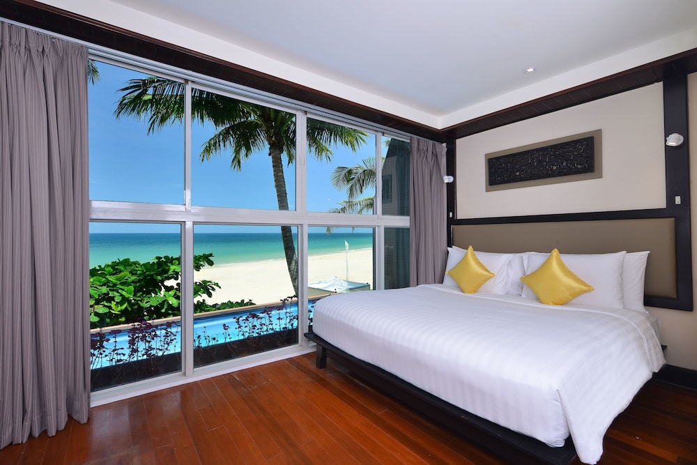 Andaman Beach Suite - Photo 19