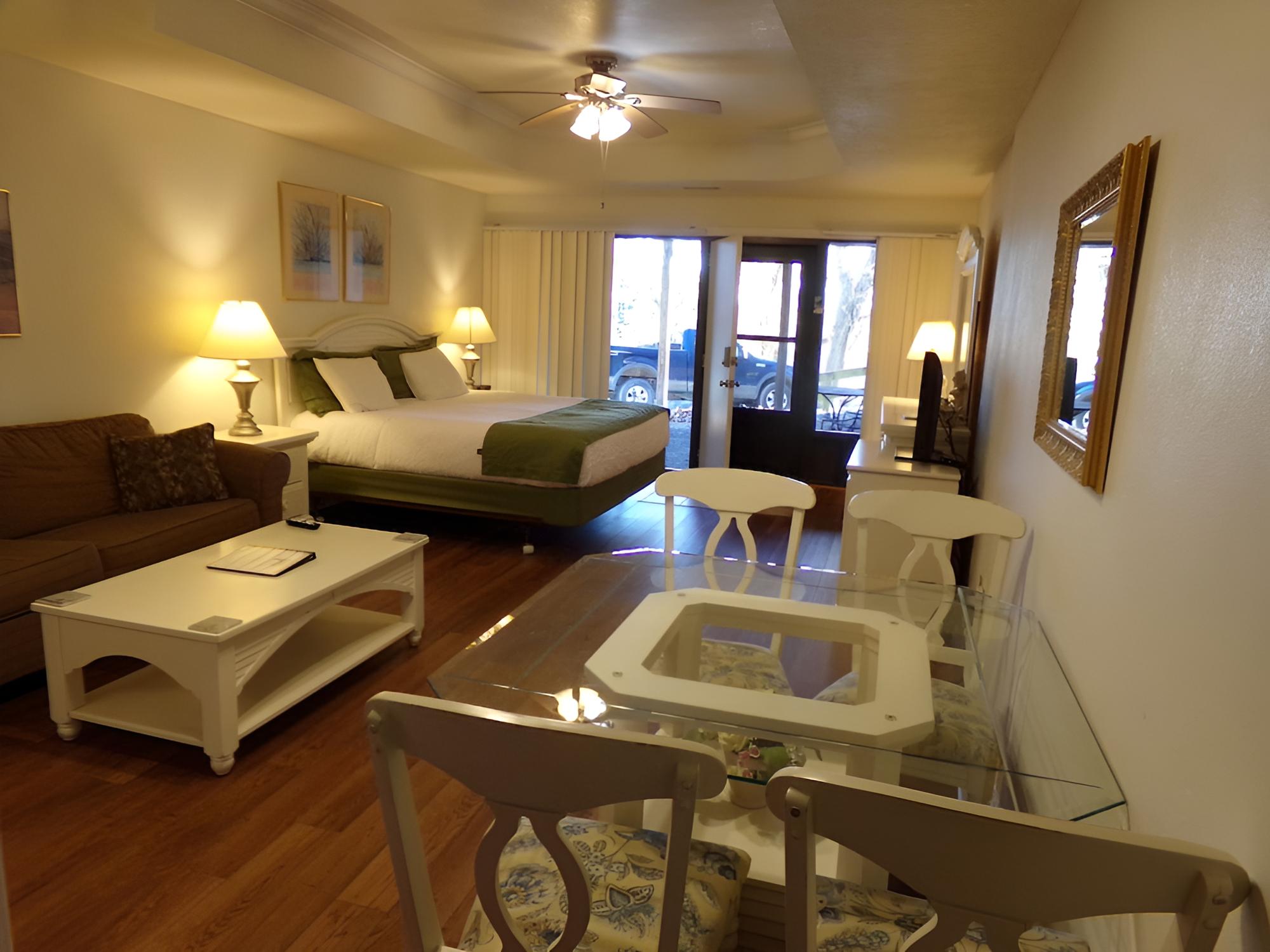 Unit 140 - Studio Condominium photo 1