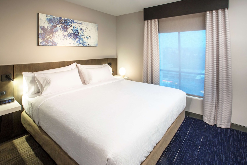 Luxury Room, 1 King Bed - Photo 1