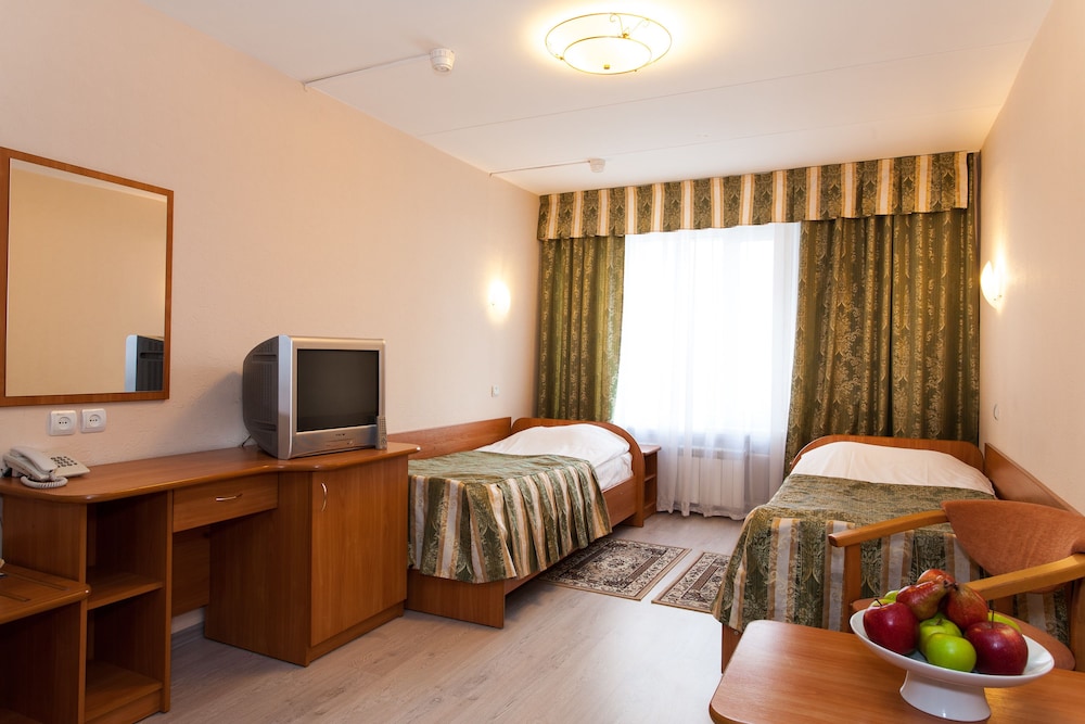 Economy Twin Room, Shared Bathroom photo 1