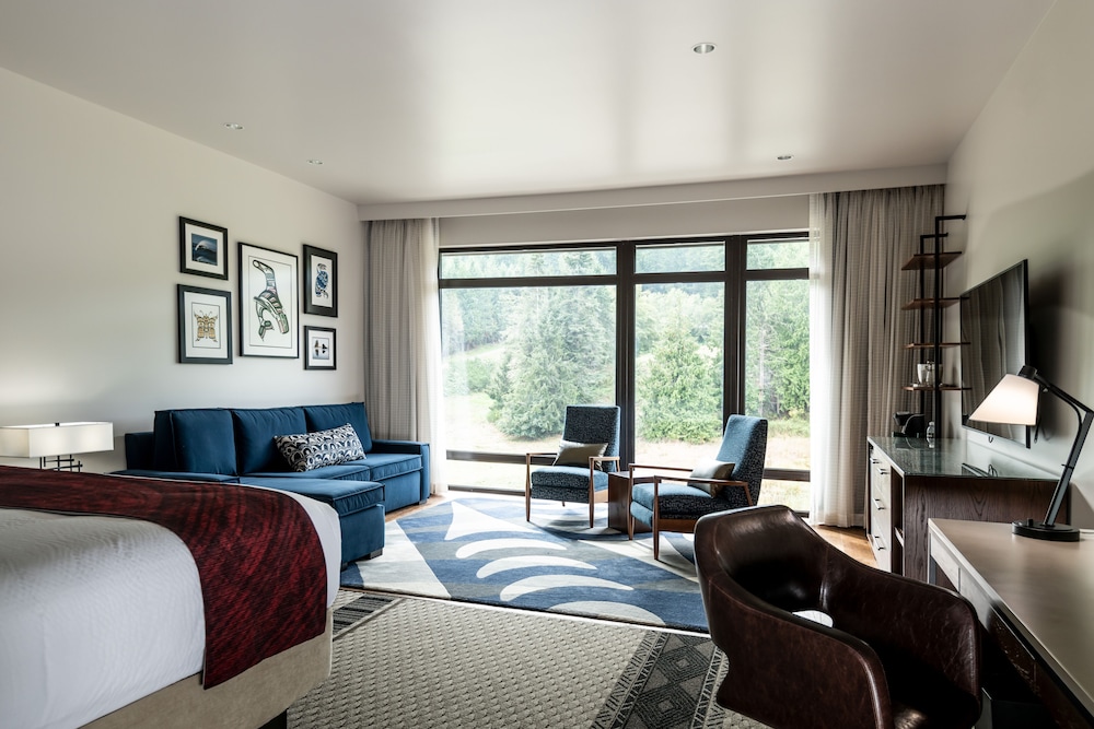 Executive Studio Suite, 1 King Bed with Sofa bed