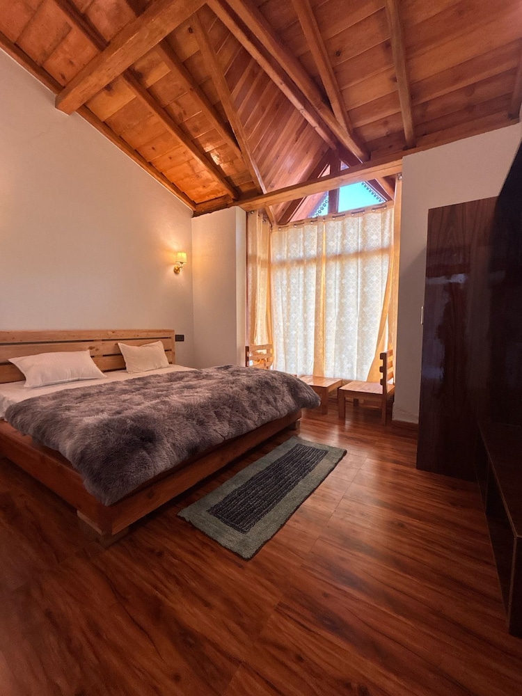 Deluxe Double Room, Hill View
