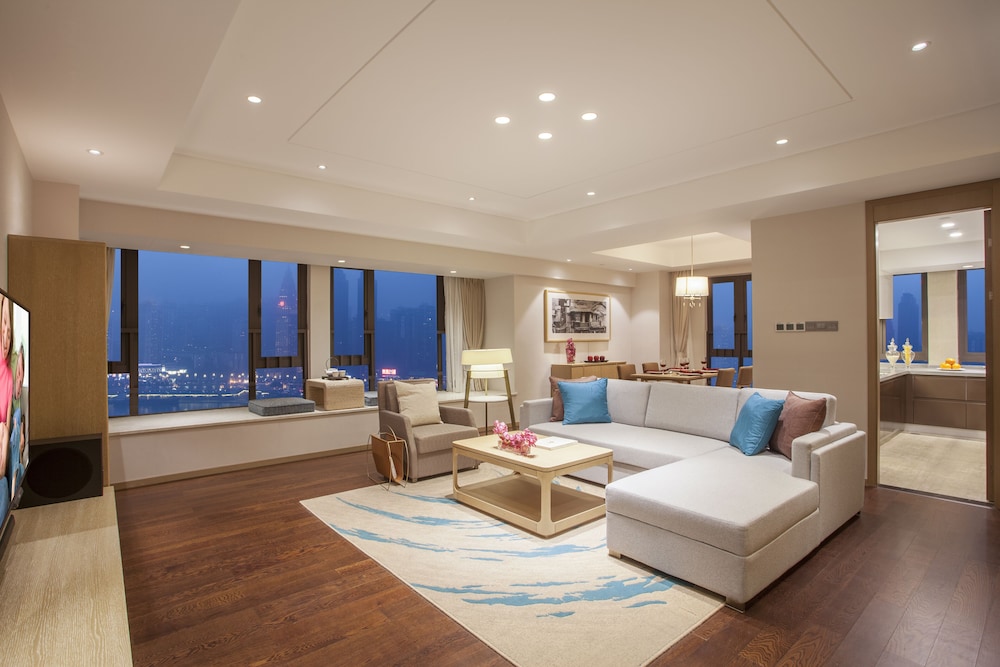 2-Bedroom Premier River View photo 2