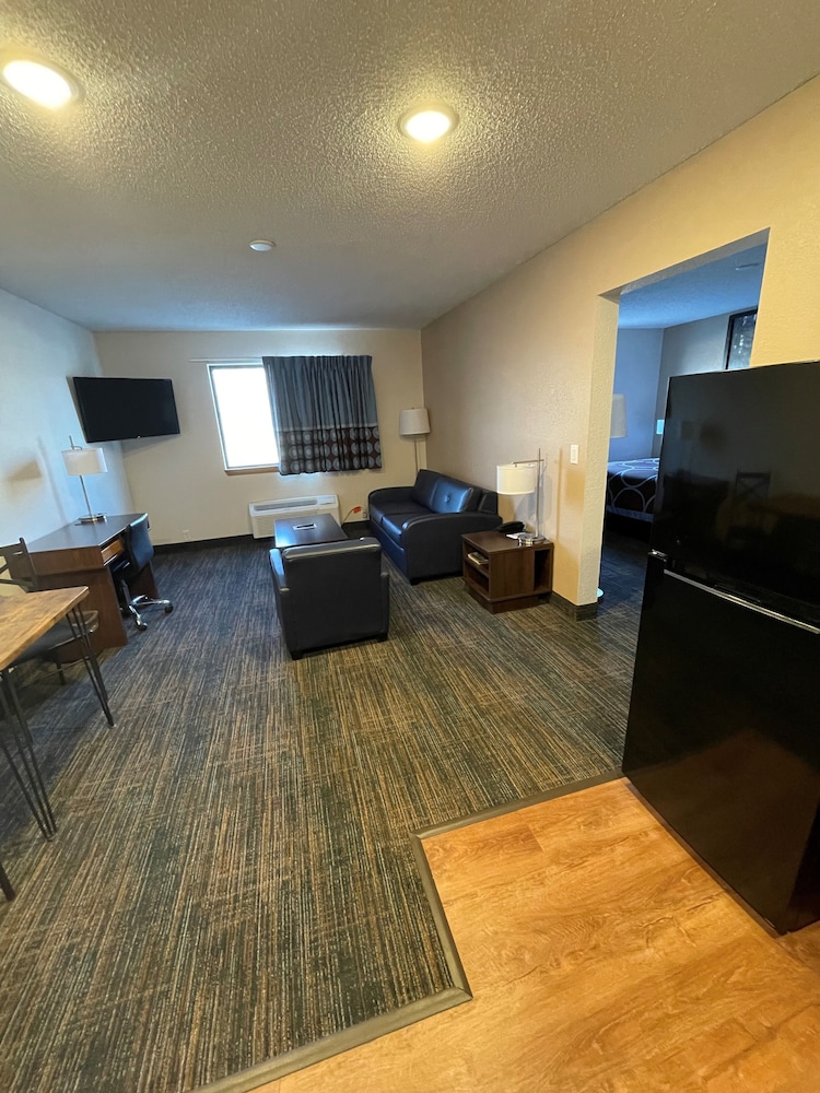 Studio Suite, 1 King Bed, Non Smoking