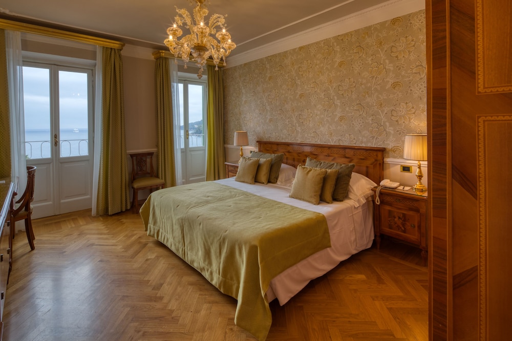 Double Room, Sea View - Photo 1
