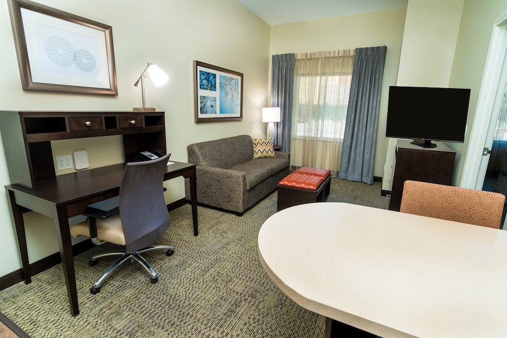 Suite, 1 Bedroom, Kitchen - Photo 2