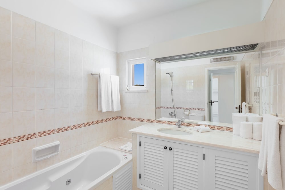 Superior Apartment, 1 Bedroom - Photo 5