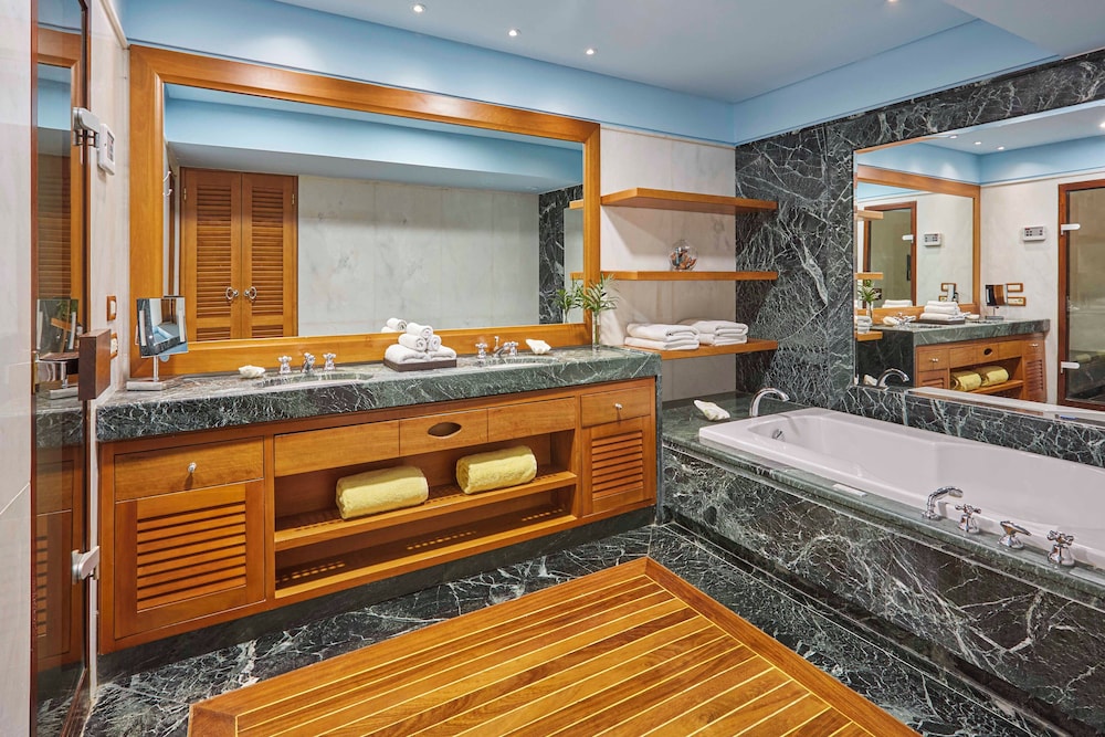 Island Bungalow Waterfront - Photo 3