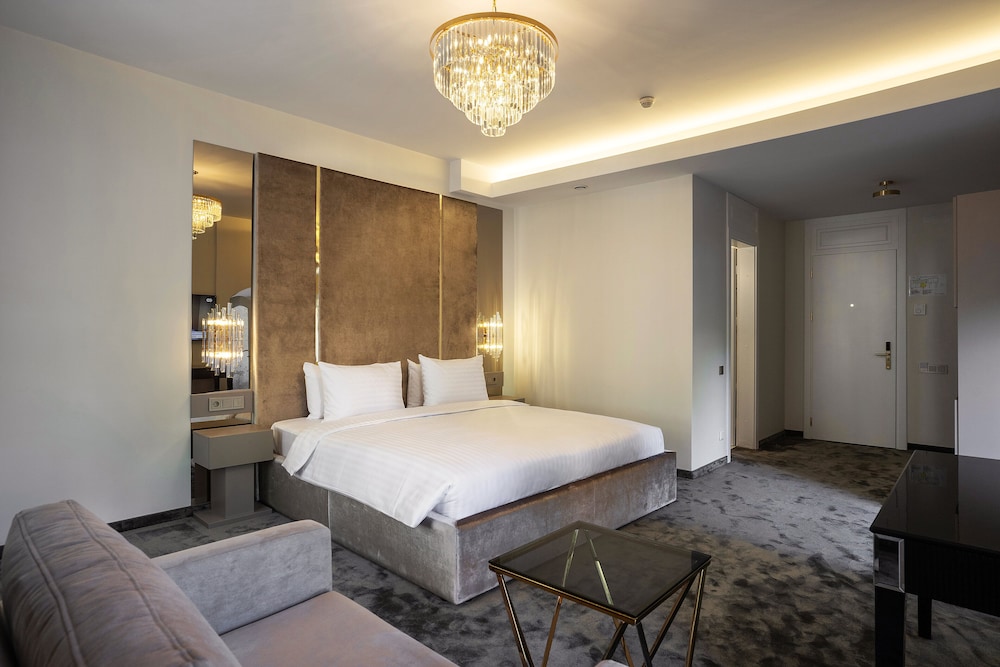 Deluxe Room with Terrace