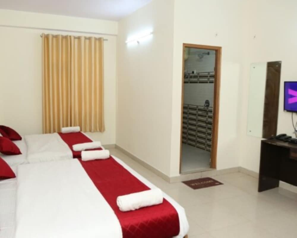 Deluxe Quadruple Room - Photo 6