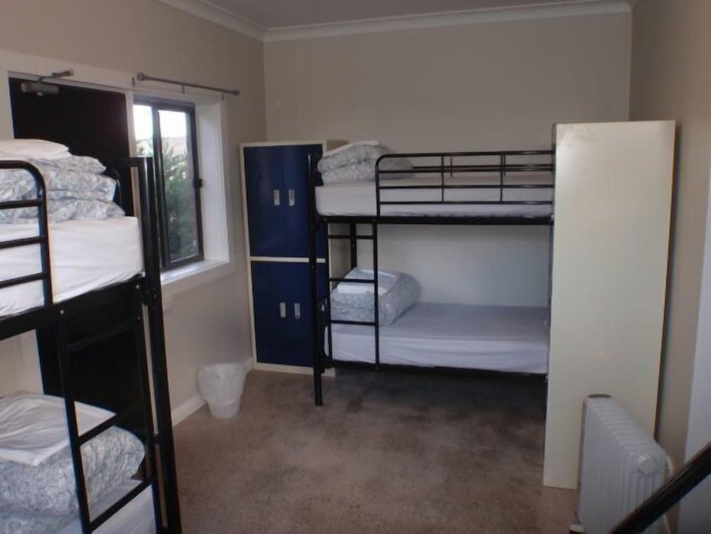 Shared Dormitory, Mixed Dorm (6-Bed) photo 1