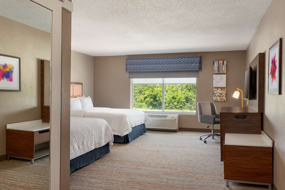 Room, 2 Queen Beds, Accessible, Non Smoking - Photo 1