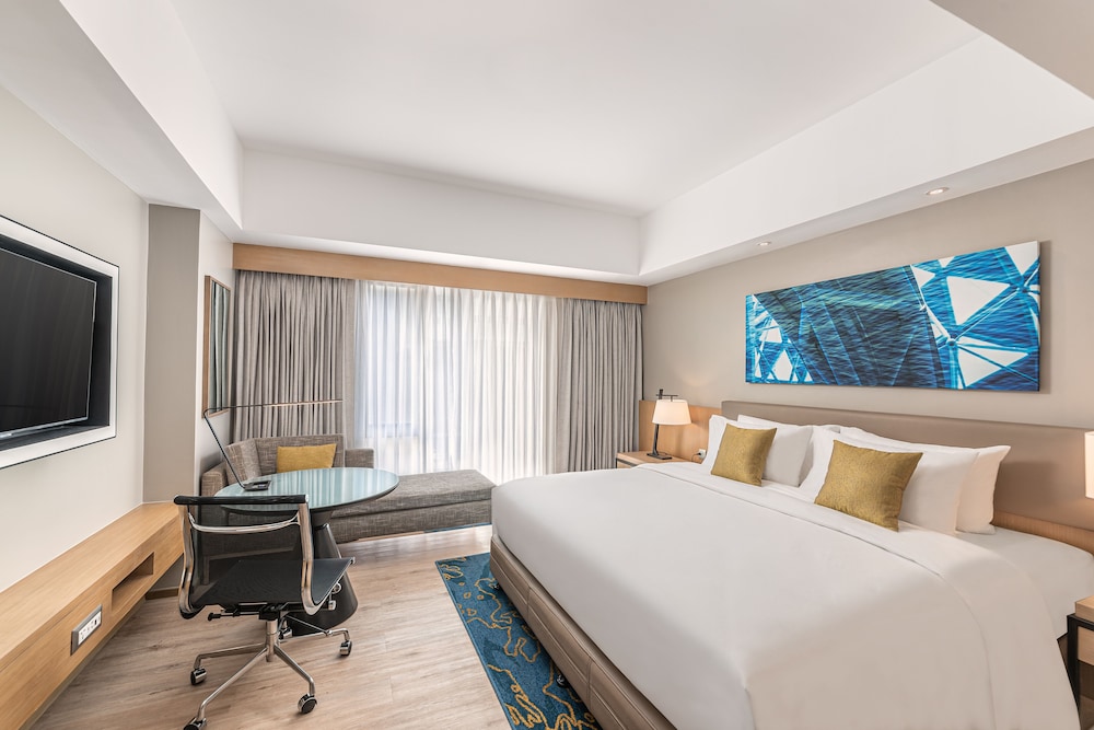 Deluxe King Room - Photo 1