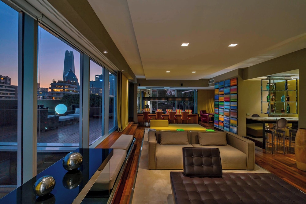 Penthouse, 1 King Bed, Terrace, Corner - Photo 5