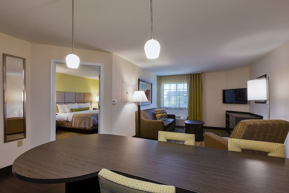 Suite, 1 Bedroom, Accessible, Non Smoking (Communication Accessible) photo 2