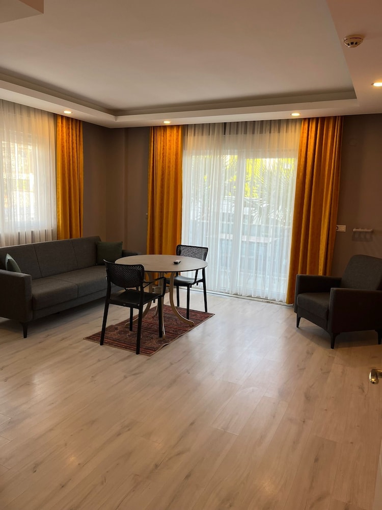 Apartment, Balcony