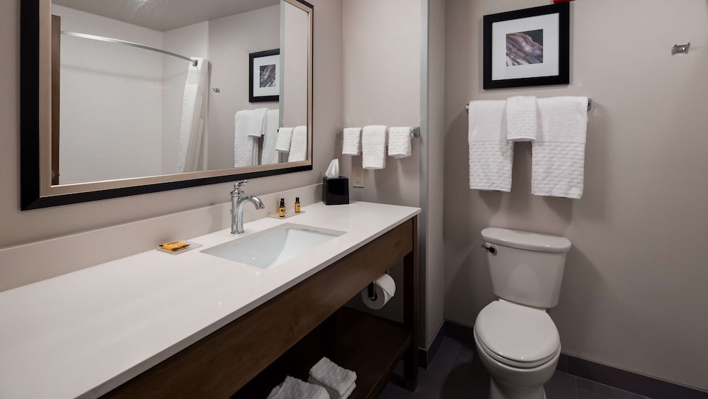 Suite, Multiple Beds, Accessible, Non Smoking (with Sofabed) - Photo 3