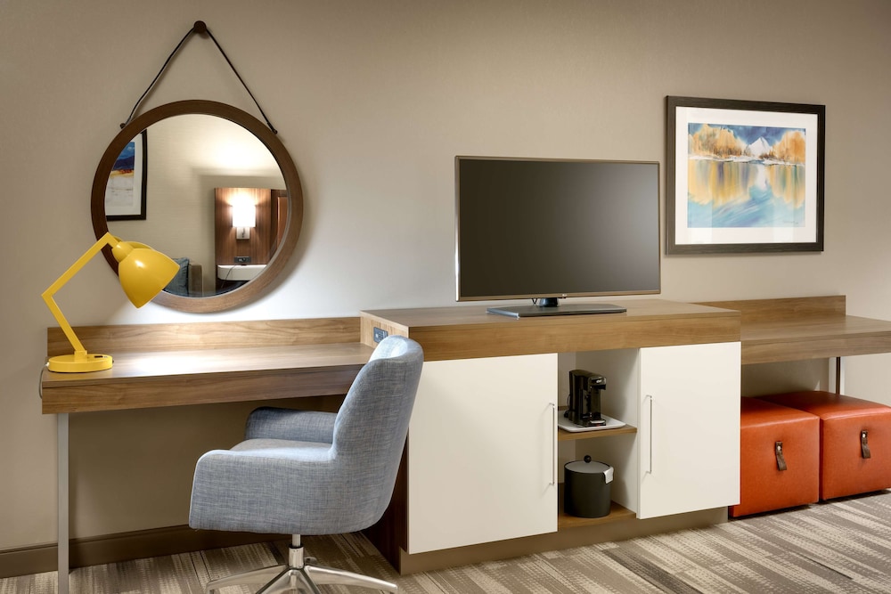 Room, 1 King Bed, Accessible, Bathtub photo 1