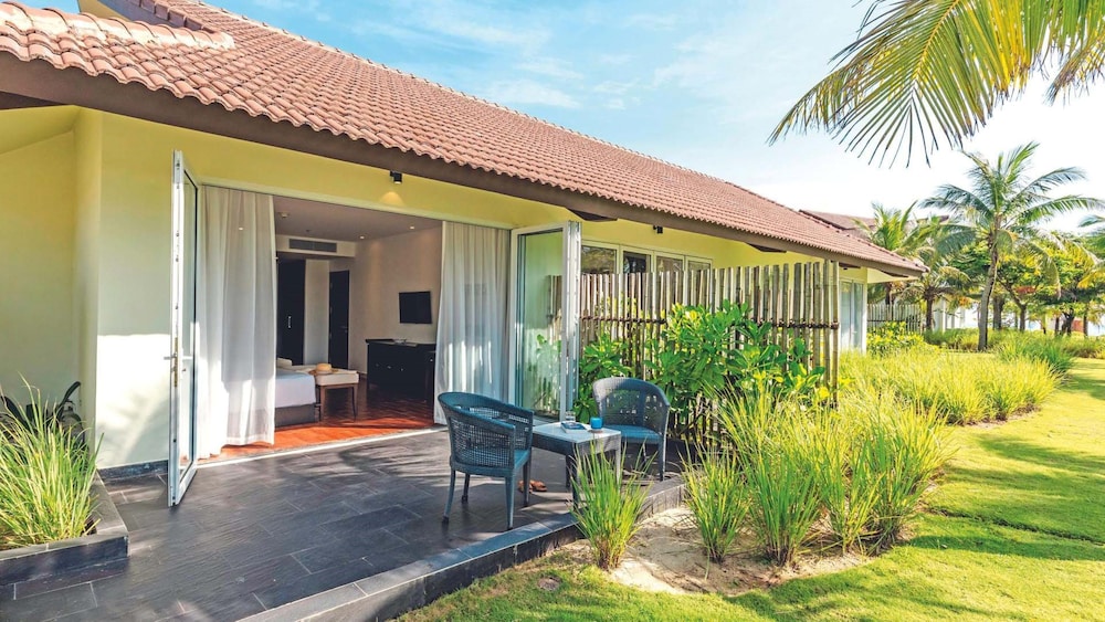 Deluxe Double Room, Garden View - Photo 11