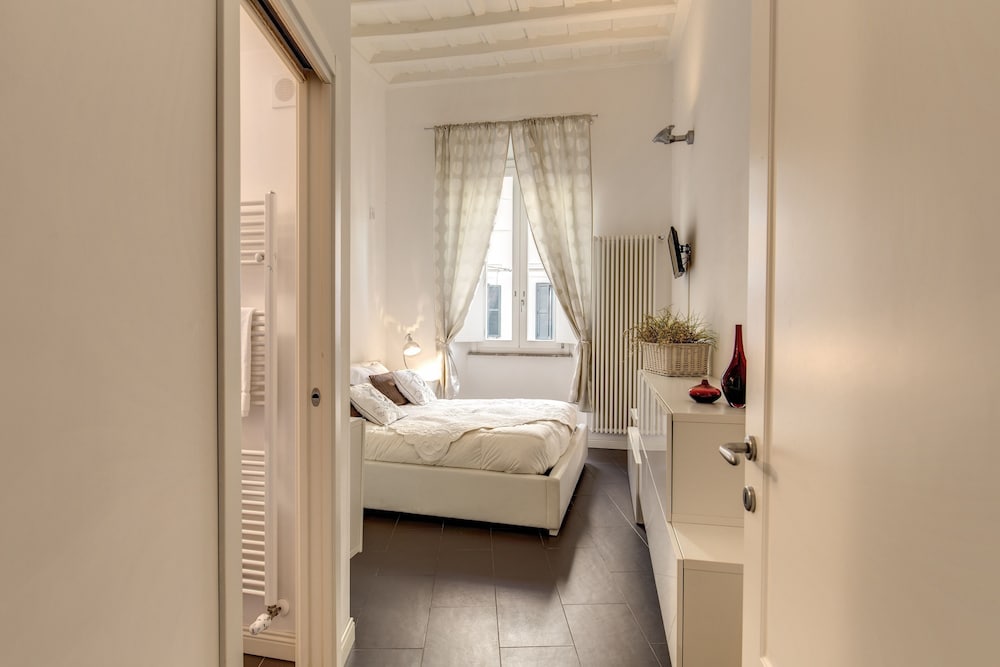 Luxury Apartment, 2 Bedrooms, 2 Bathrooms photo 3