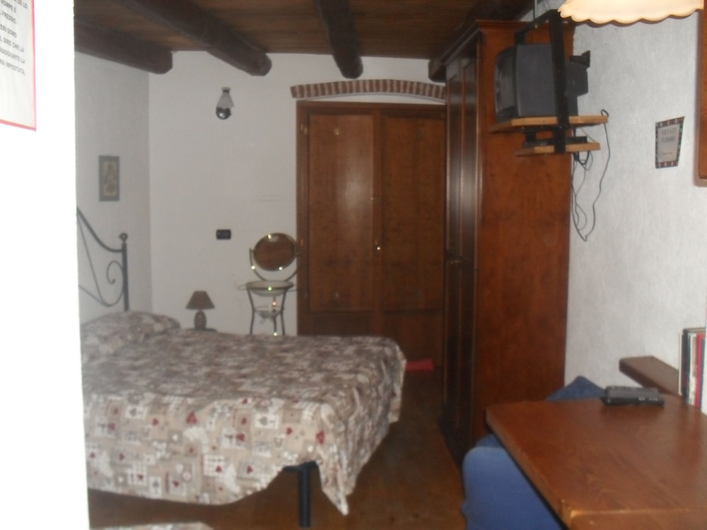 Basic Double Room