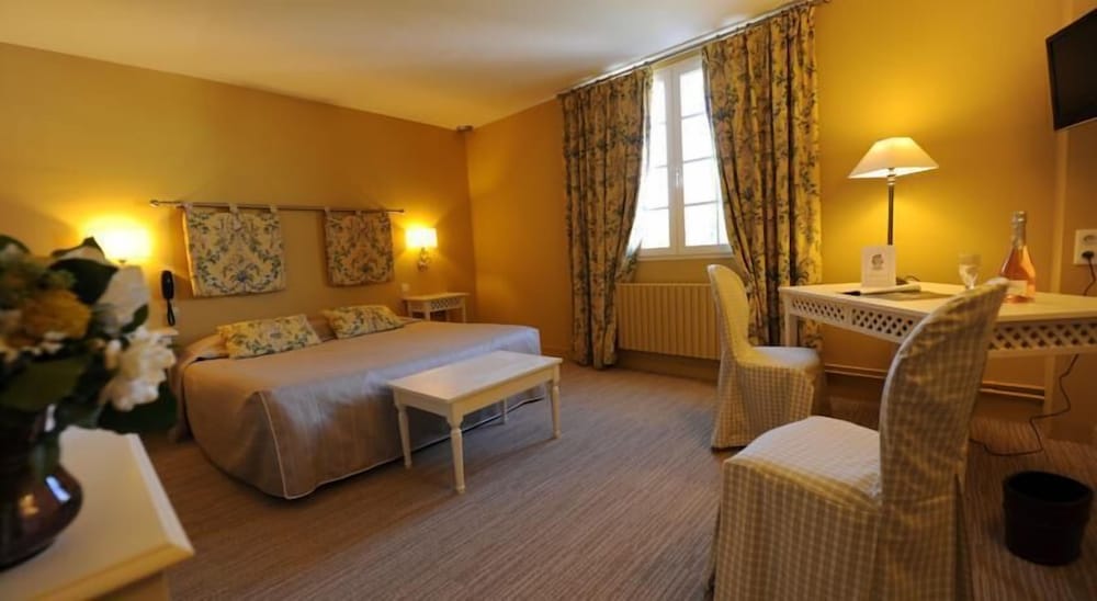 Prestige Twin Room photo 2