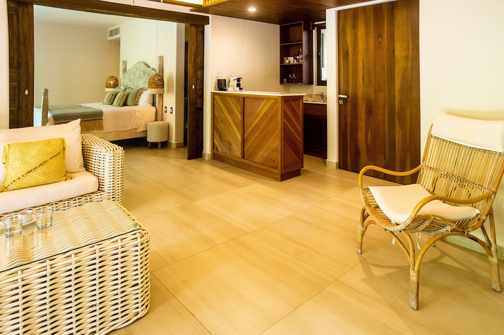 2 Bedroom Suite