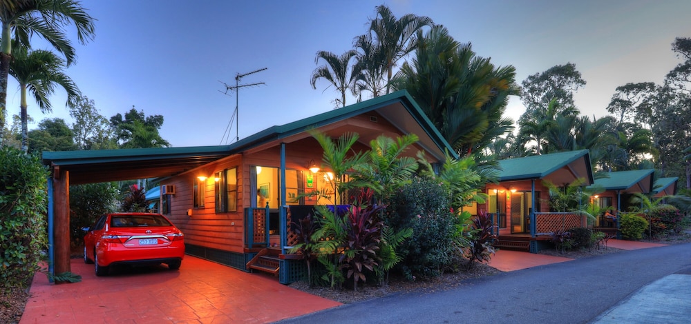 Deluxe Villa, Jetted Tub