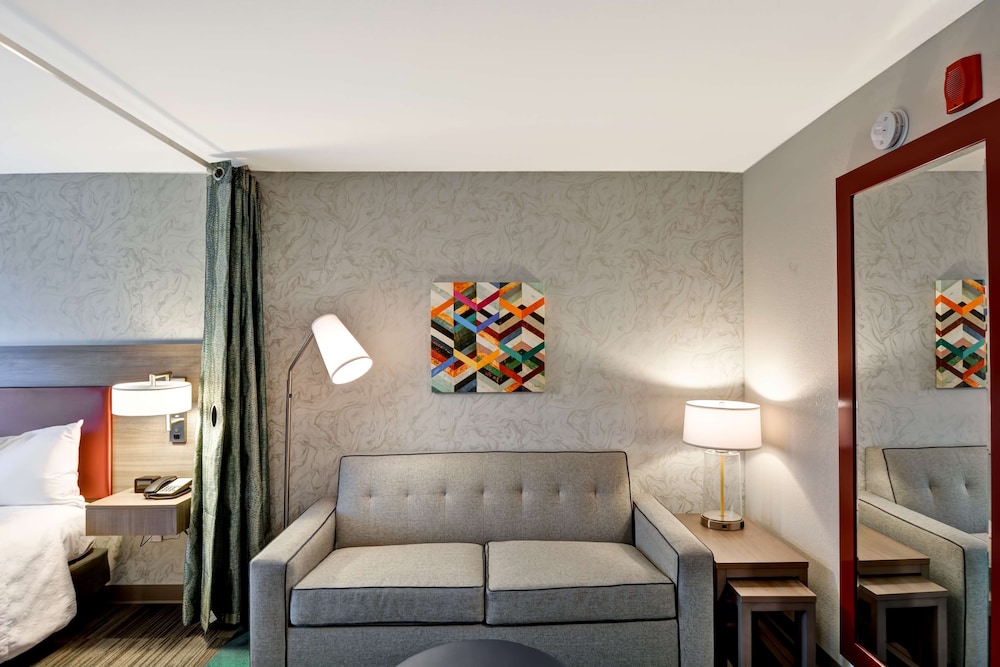 Home2 Suites By Hilton Tampa USF Near Busch Gardens, Zdjęcie 4