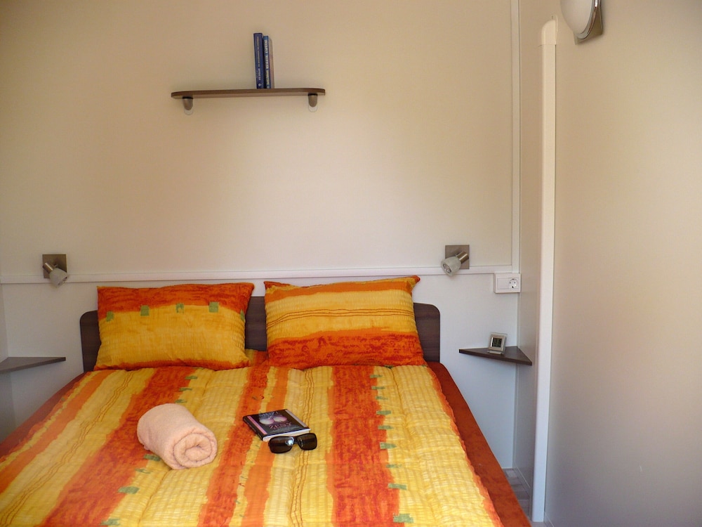 Mobile Home photo 1