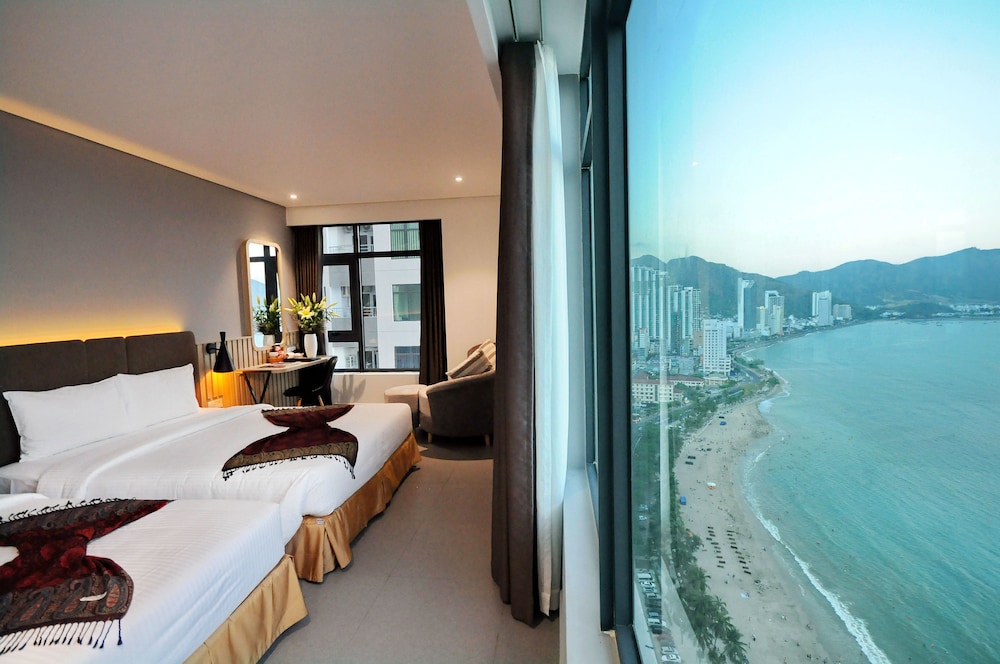 Premium Room, Sea View - Photo 4