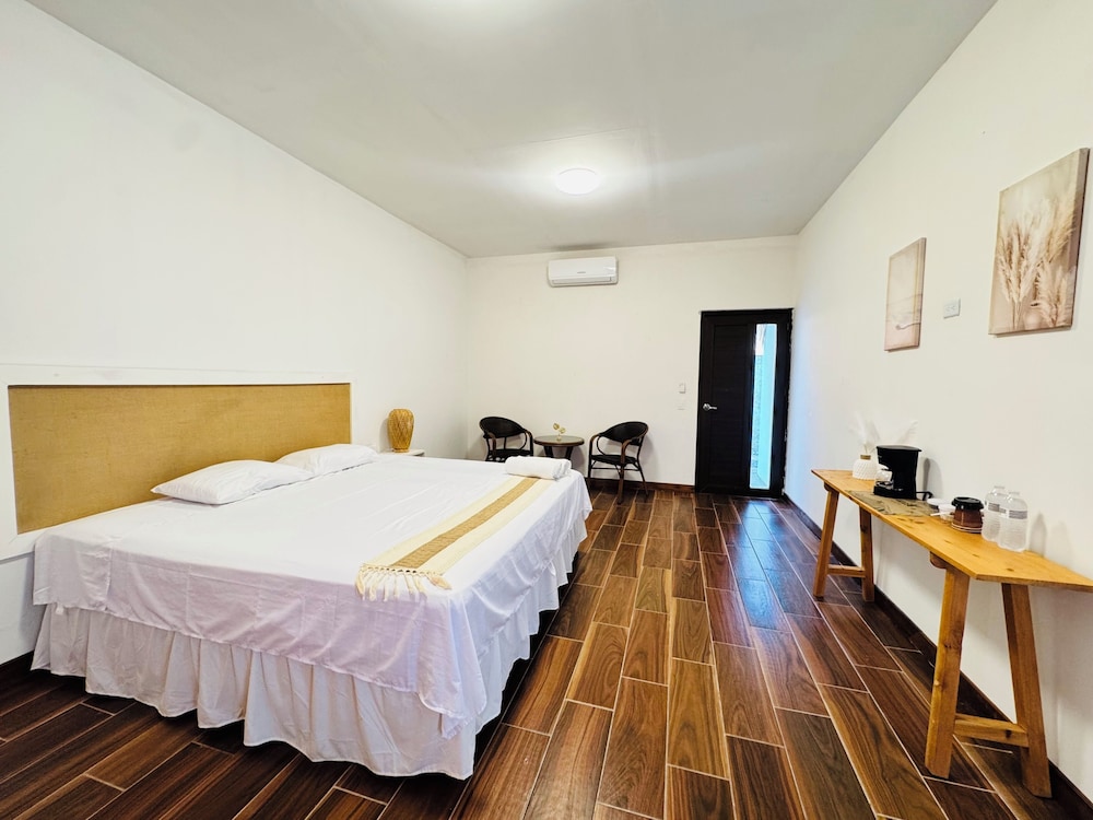 Suite, Sea View photo 1