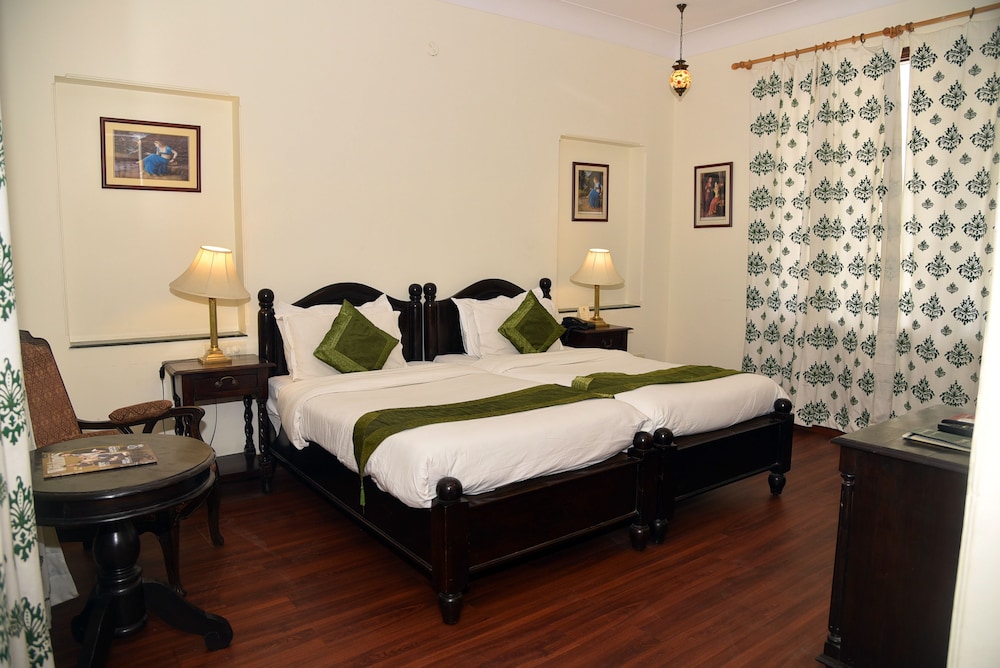Royal Room