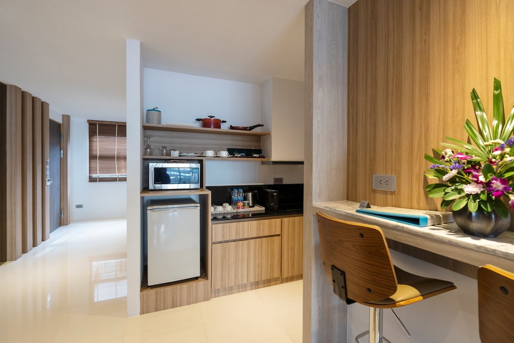 Two Bedroom Suite - Photo 6