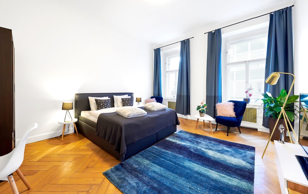Superior Apartment